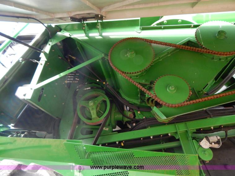 image for item G9362 2010 John Deere 9770 STS 2WD combine