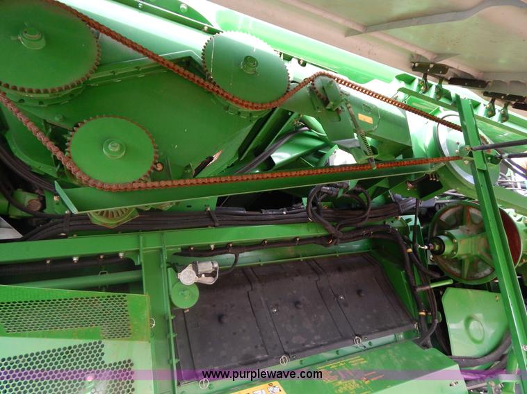 image for item G9362 2010 John Deere 9770 STS 2WD combine