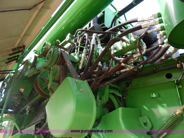 image for item G9362 2010 John Deere 9770 STS 2WD combine