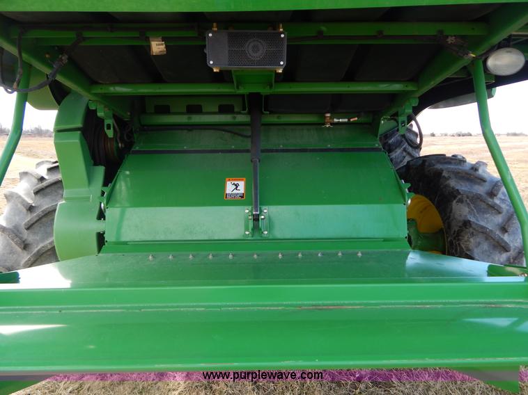 image for item G9362 2010 John Deere 9770 STS 2WD combine