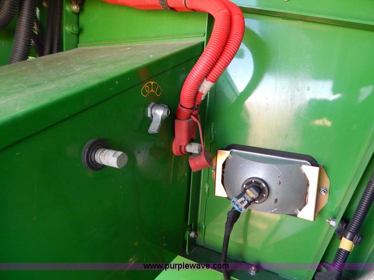 image for item G9362 2010 John Deere 9770 STS 2WD combine