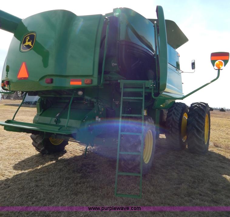 image for item G9362 2010 John Deere 9770 STS 2WD combine