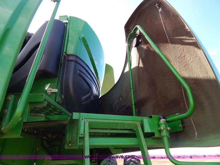 image for item G9362 2010 John Deere 9770 STS 2WD combine