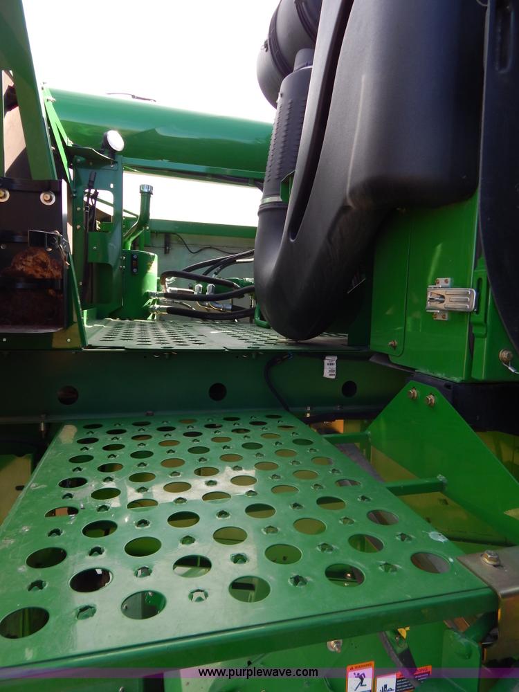 image for item G9362 2010 John Deere 9770 STS 2WD combine