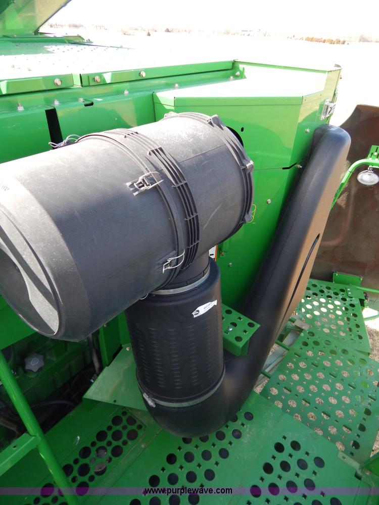 image for item G9362 2010 John Deere 9770 STS 2WD combine