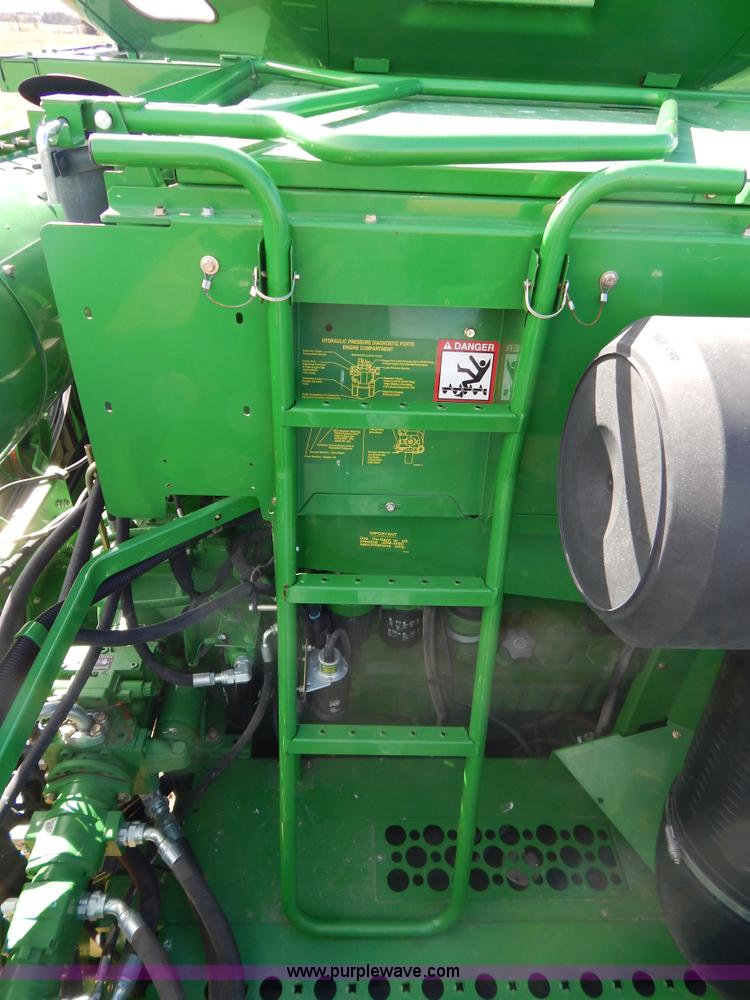image for item G9362 2010 John Deere 9770 STS 2WD combine