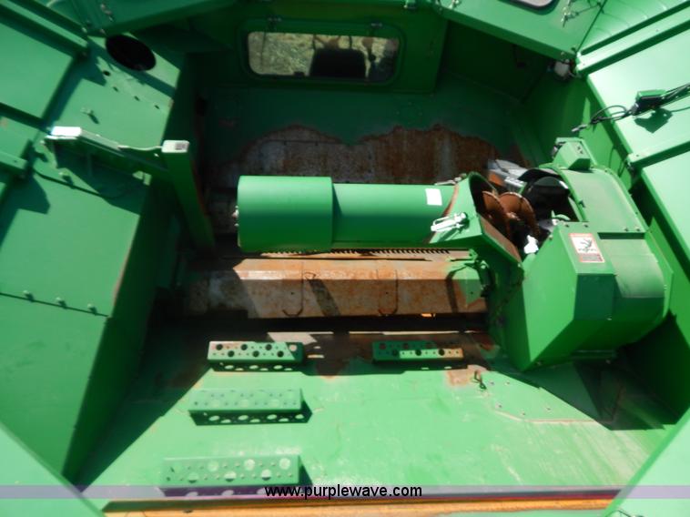 image for item G9362 2010 John Deere 9770 STS 2WD combine