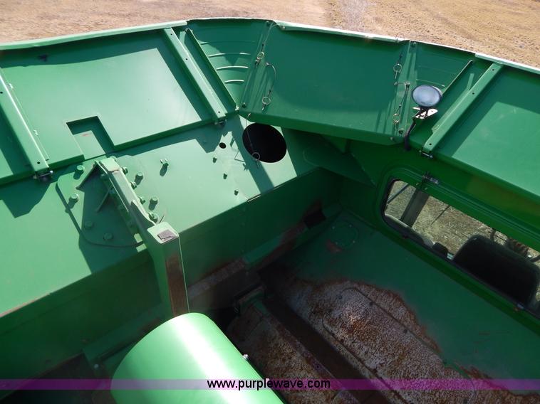 image for item G9362 2010 John Deere 9770 STS 2WD combine