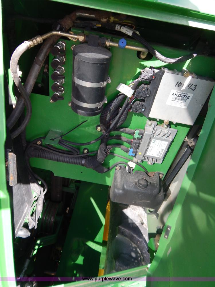 image for item G9362 2010 John Deere 9770 STS 2WD combine