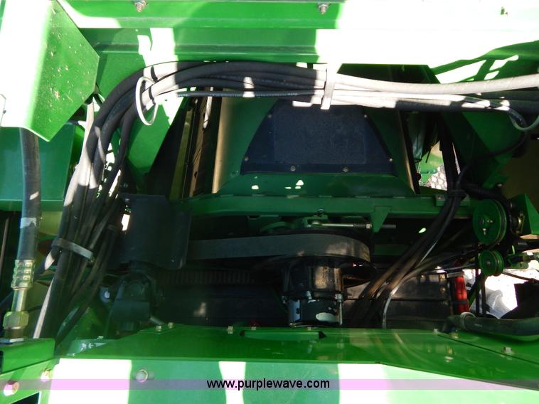 image for item G9362 2010 John Deere 9770 STS 2WD combine