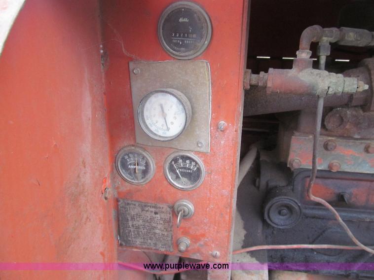 image for item G9569 1970 Smith 75P air compressor