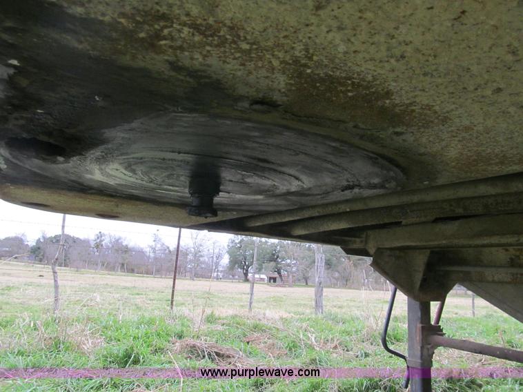 image for item G9573 1975 Timpte grain trailer