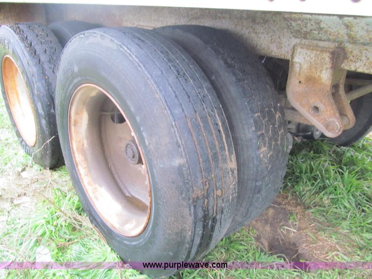 image for item G9573 1975 Timpte grain trailer