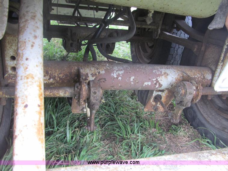 image for item G9573 1975 Timpte grain trailer