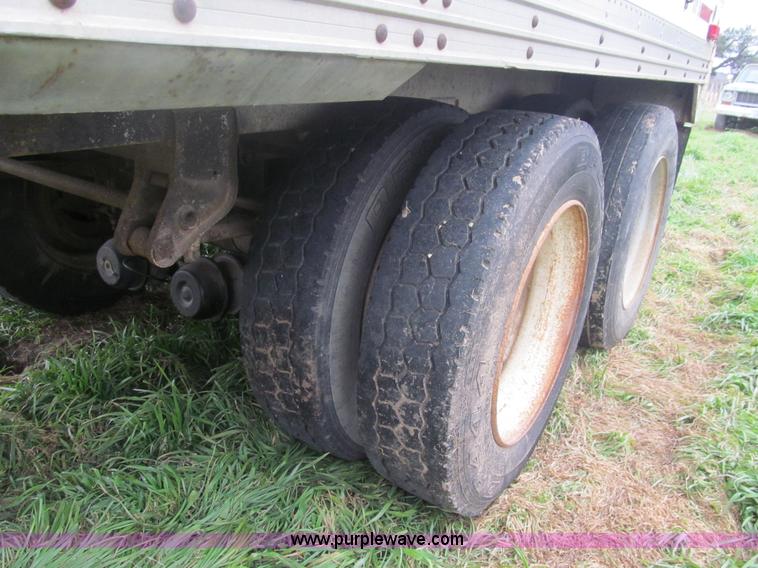 image for item G9573 1975 Timpte grain trailer