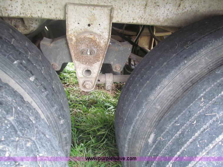 image for item G9573 1975 Timpte grain trailer