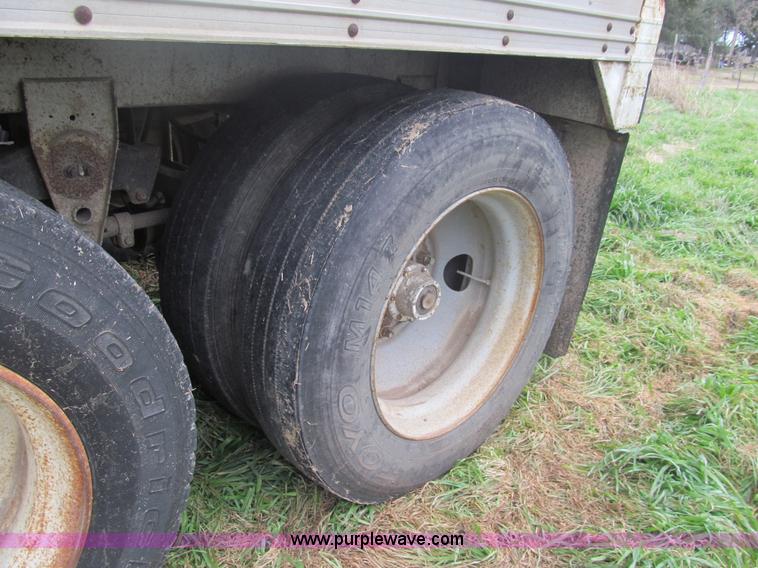 image for item G9573 1975 Timpte grain trailer