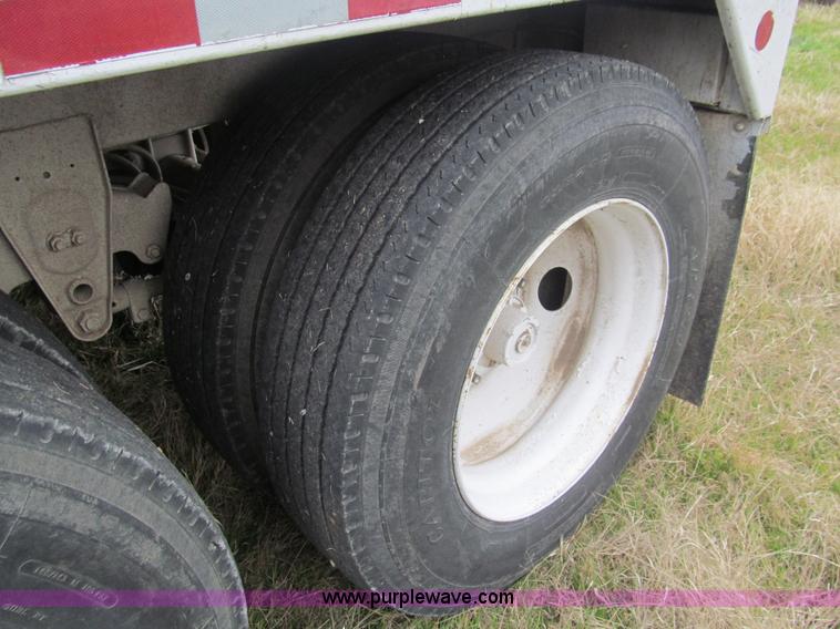 image for item G9574 1983 Wilson grain trailer