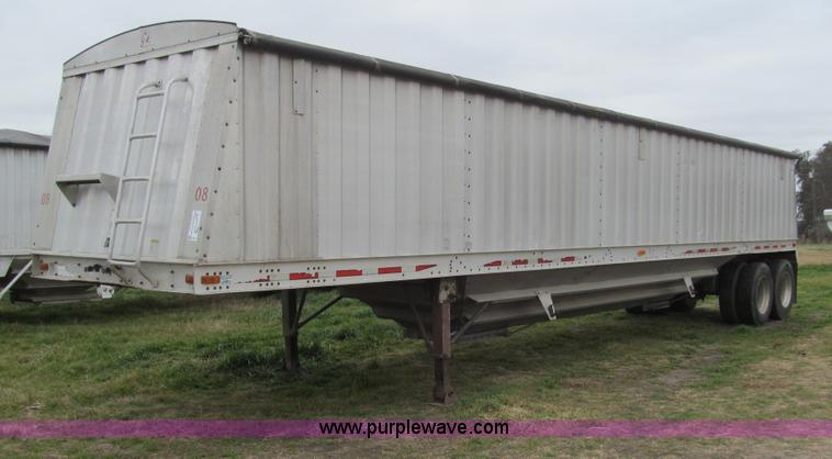 image for item G9575 1995 Jet aluminum grain trailer