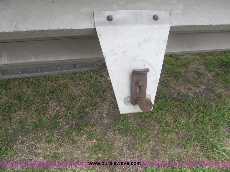 image for item G9575 1995 Jet aluminum grain trailer