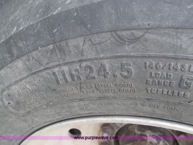 image for item G9575 1995 Jet aluminum grain trailer