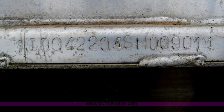 image for item G9575 1995 Jet aluminum grain trailer