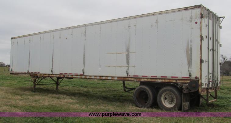 image for item G9576 1984 Imco live bottom trailer