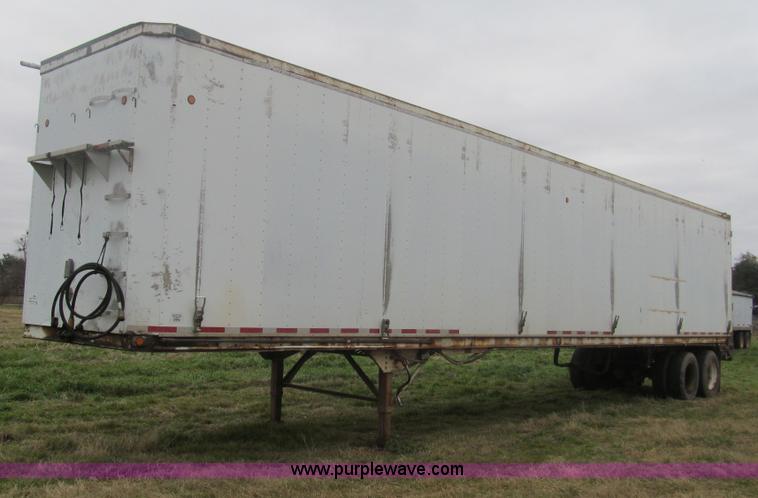image for item G9576 1984 Imco live bottom trailer