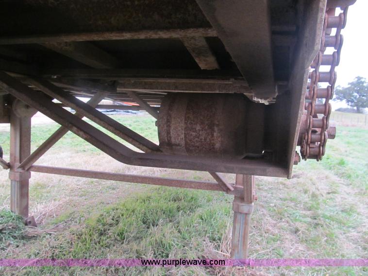 image for item G9576 1984 Imco live bottom trailer
