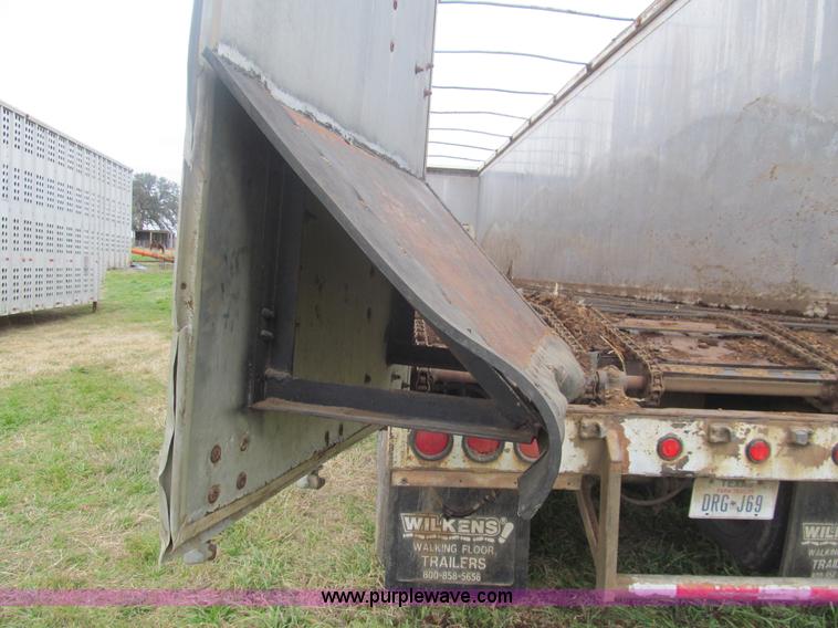 image for item G9576 1984 Imco live bottom trailer