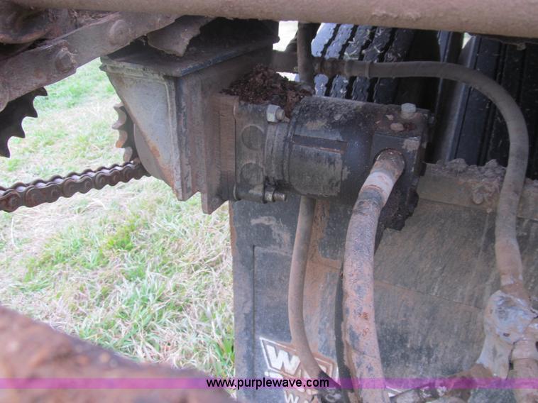 image for item G9576 1984 Imco live bottom trailer