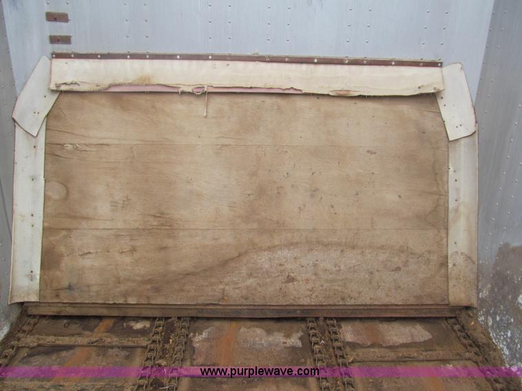 image for item G9576 1984 Imco live bottom trailer