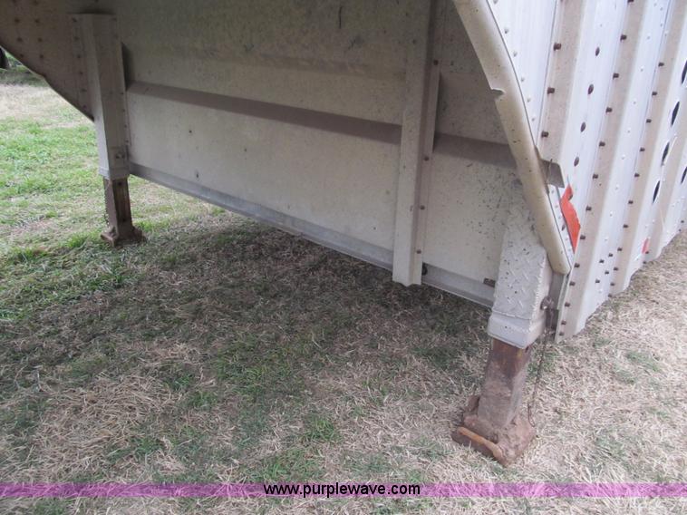 image for item G9577 1979 Merritt livestock trailer
