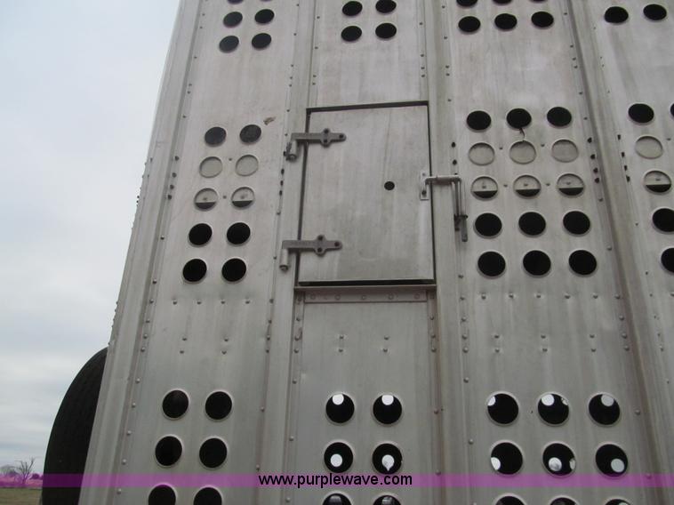 image for item G9577 1979 Merritt livestock trailer