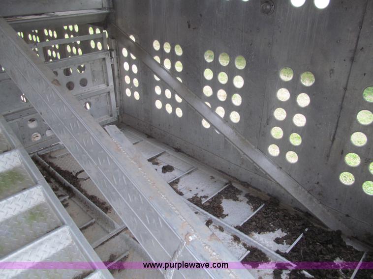 image for item G9577 1979 Merritt livestock trailer