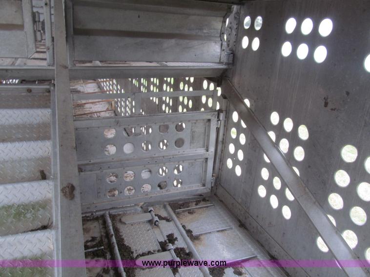 image for item G9577 1979 Merritt livestock trailer