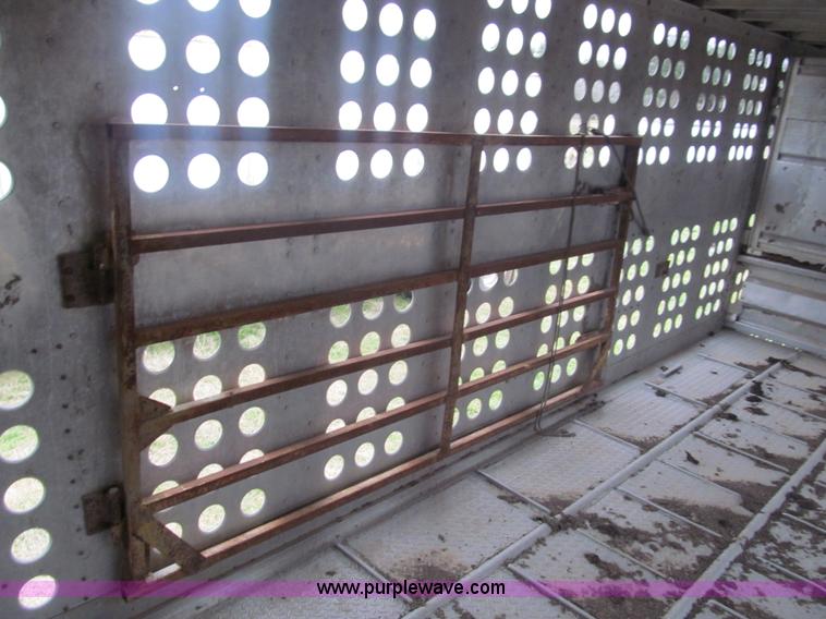 image for item G9577 1979 Merritt livestock trailer