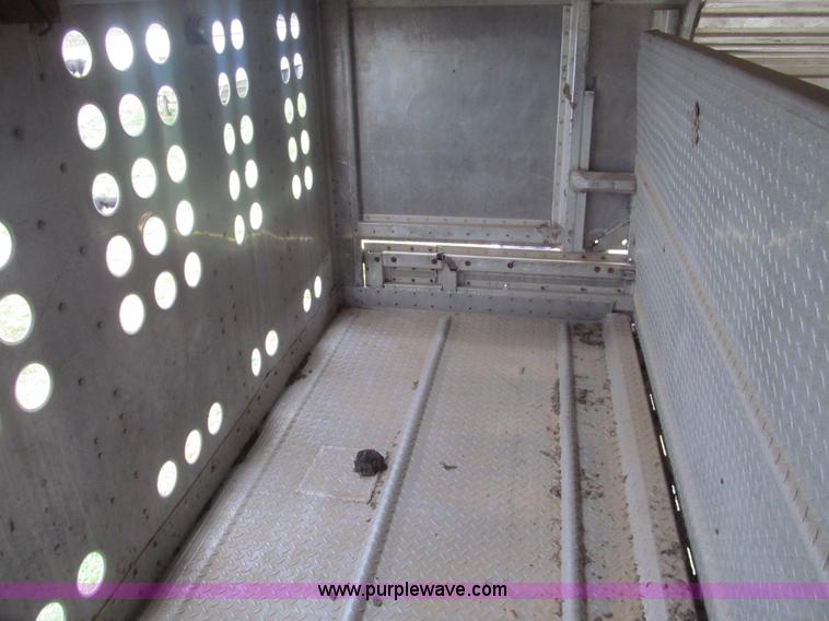 image for item G9577 1979 Merritt livestock trailer