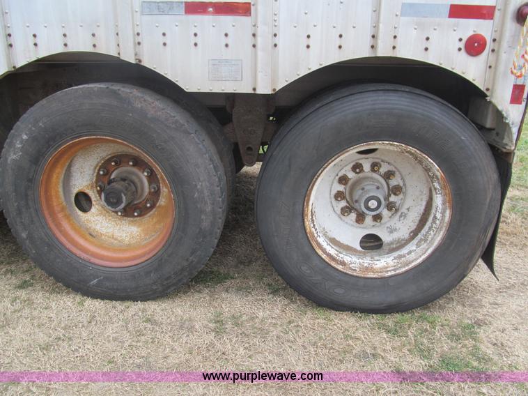 image for item G9577 1979 Merritt livestock trailer