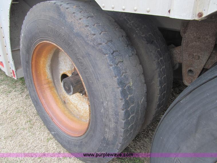 image for item G9577 1979 Merritt livestock trailer
