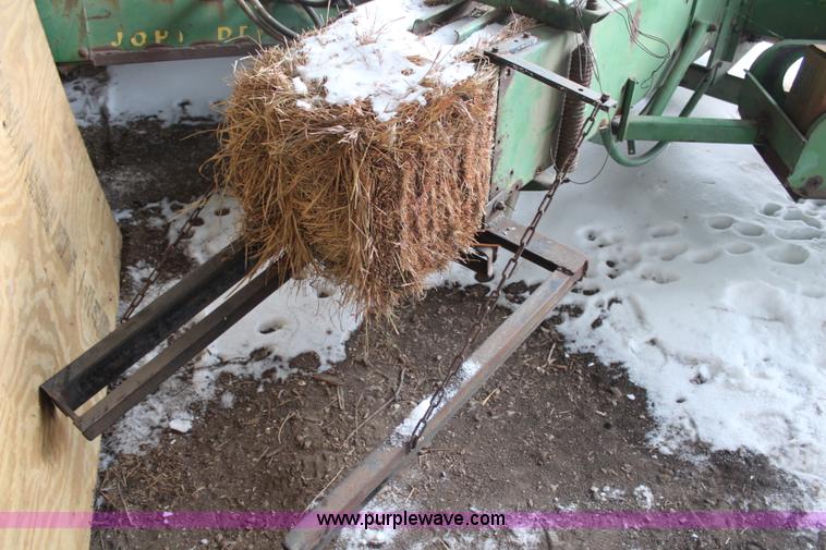 image for item H1331 1973 John Deere 336 square baler
