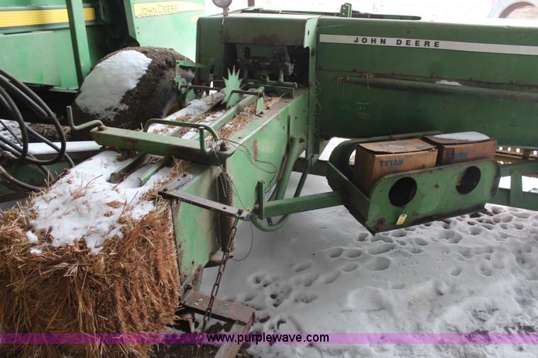 image for item H1331 1973 John Deere 336 square baler