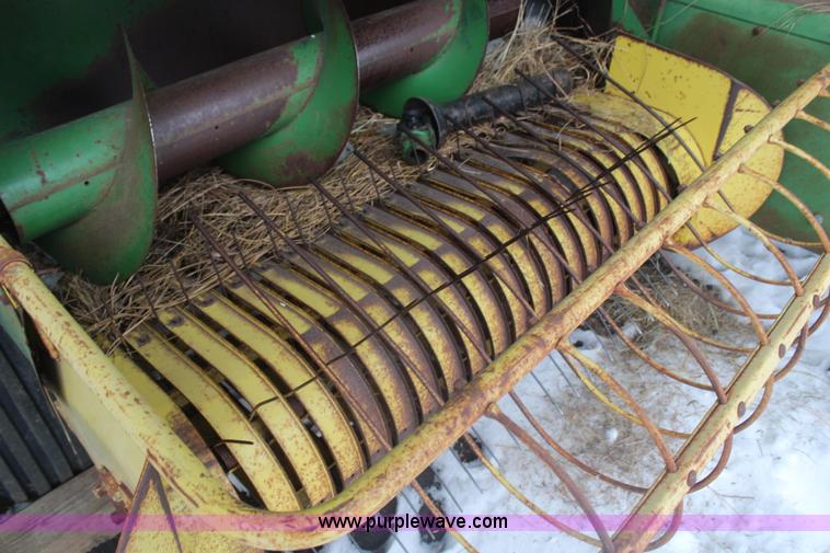 image for item H1331 1973 John Deere 336 square baler