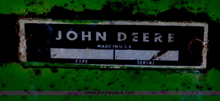 image for item H1331 1973 John Deere 336 square baler