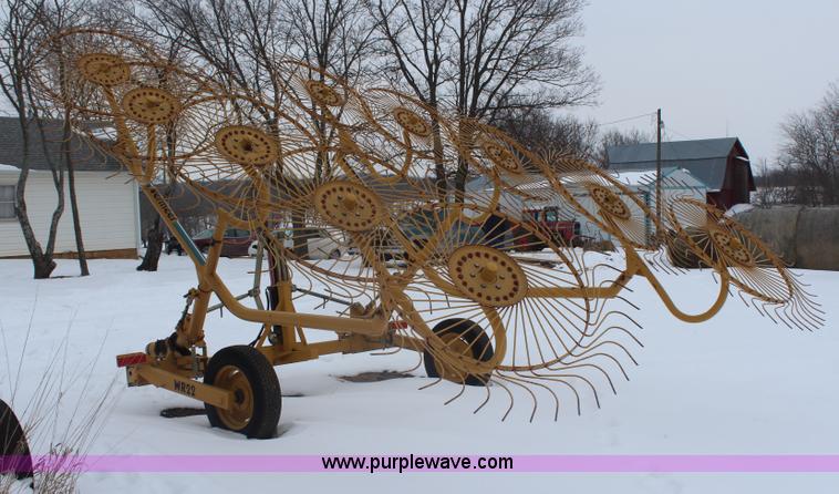 image for item H1334 Vermeer WR22 10 wheel rake