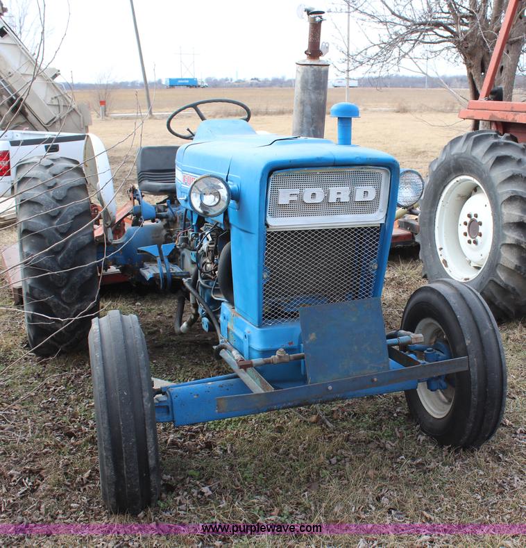 image for item H1376 1970 Ford 4000 tractor