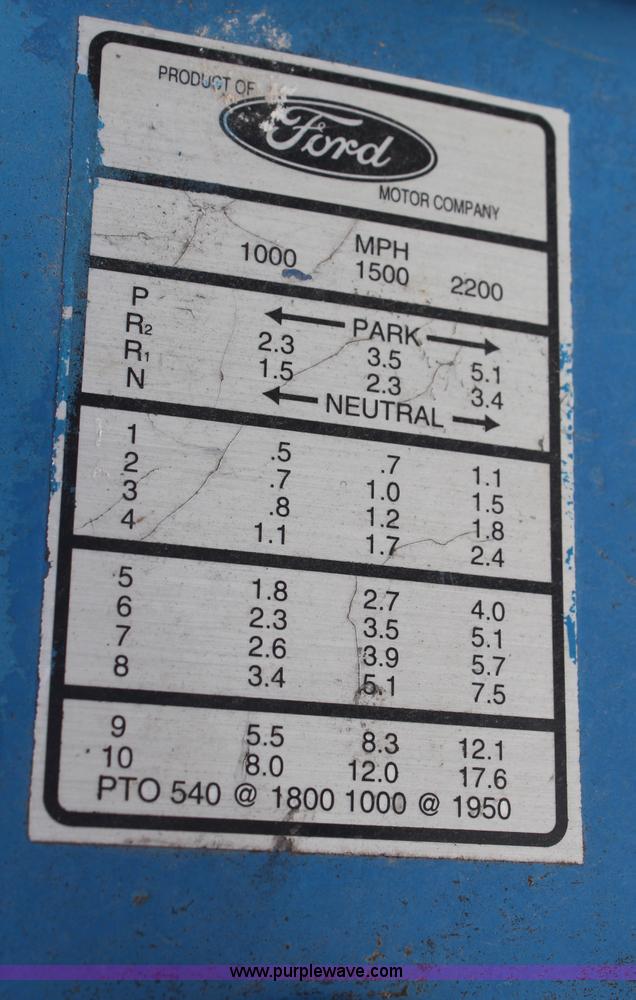 image for item H1376 1970 Ford 4000 tractor