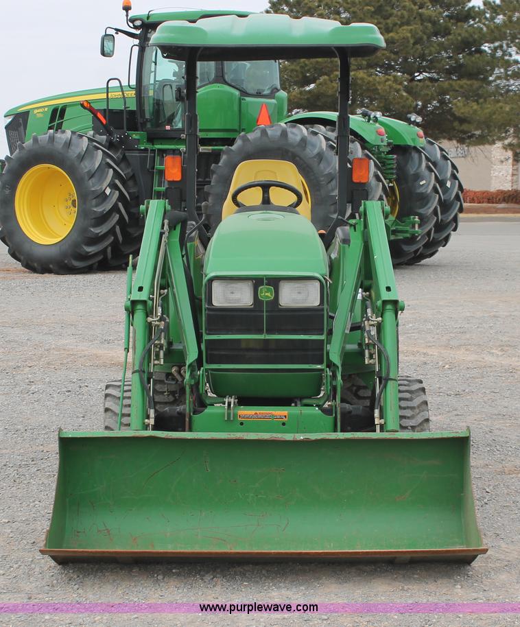 image for item H8260 2004 John Deere 4210 MFWD tractor