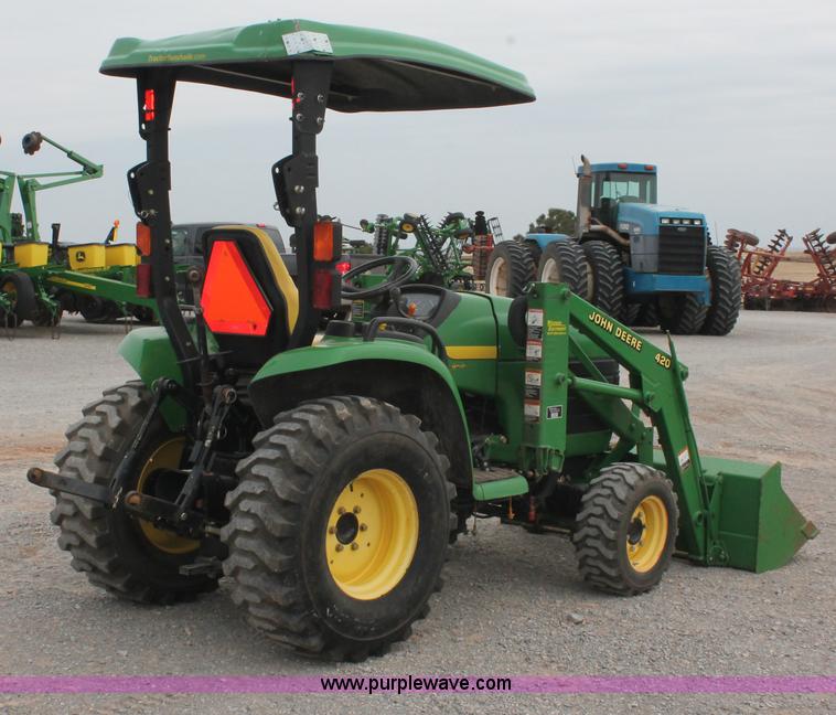 image for item H8260 2004 John Deere 4210 MFWD tractor