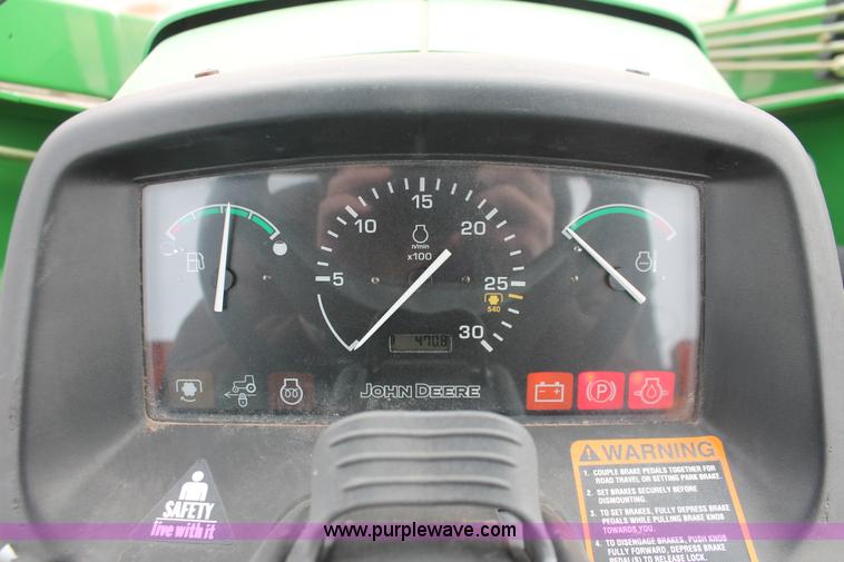 image for item H8260 2004 John Deere 4210 MFWD tractor